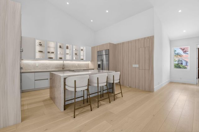 5846 NW 24th Avenue 202, Boca Raton, FL 33496