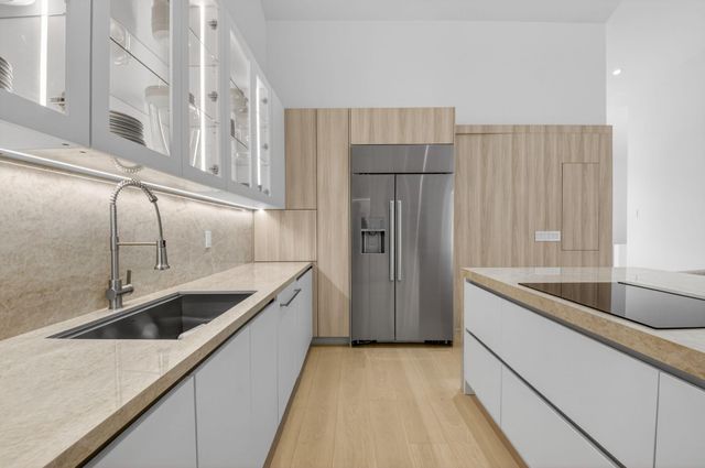 5846 NW 24th Avenue 202, Boca Raton, FL 33496