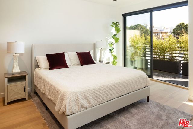 212 Bay St 103, Santa Monica, CA 90405