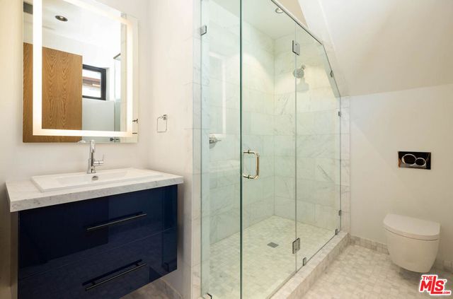 212 Bay St 103, Santa Monica, CA 90405