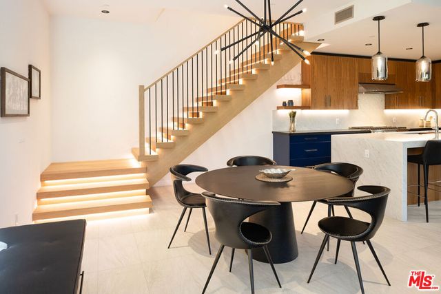 212 Bay St 103, Santa Monica, CA 90405