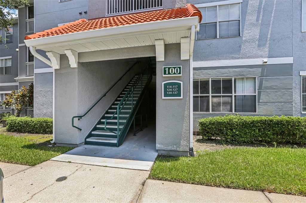 Image 2 of property listing at 18001 RICHMOND PLACE DRIVE 117, Tampa, FL 33647