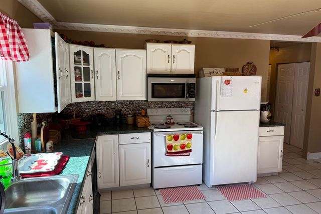 520 State Hwy 708, Beattyville, KY 41311