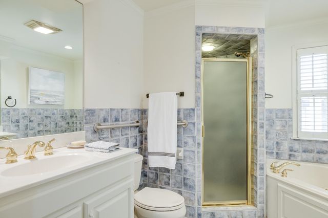 5498 N ANGELA RD, Memphis, TN 38120