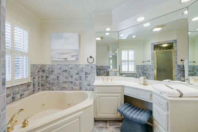 5498 N ANGELA RD, Memphis, TN 38120