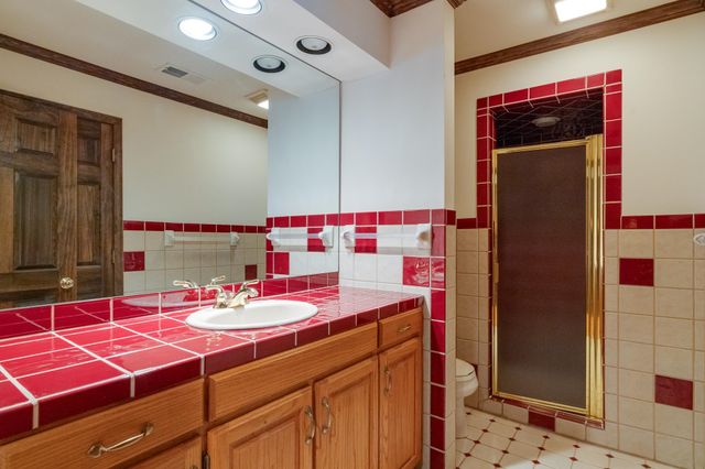 5498 N ANGELA RD, Memphis, TN 38120