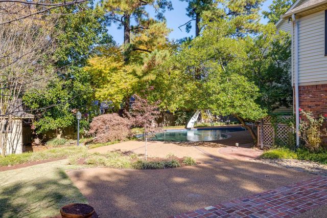 5498 N ANGELA RD, Memphis, TN 38120