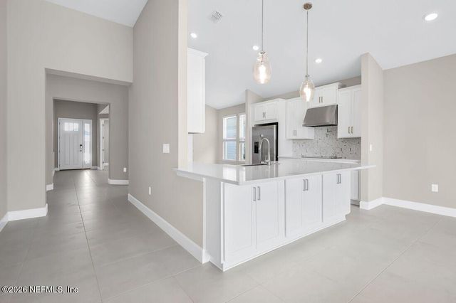 36 ARMOYAN Drive, Palm Coast, FL 32137