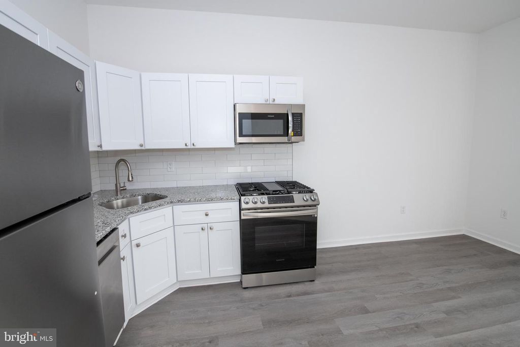 4205 W GIRARD AVE, PHILADELPHIA, PA 19104 — photo 5