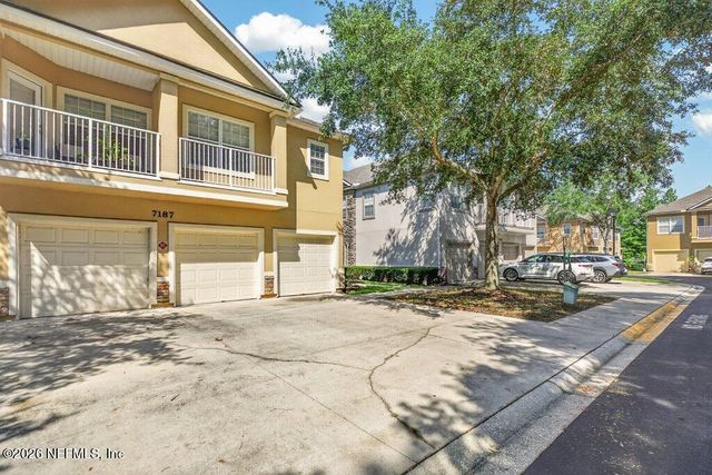 7187 DEERFOOT POINT Circle 3, Jacksonville, FL 32256