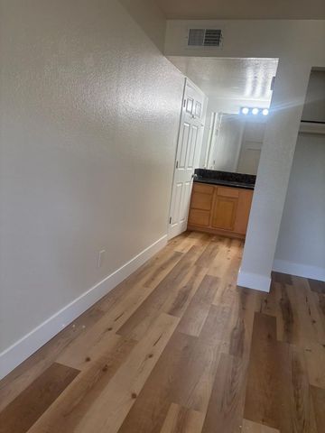 740 W Elm Street 207, Phoenix, AZ 85013