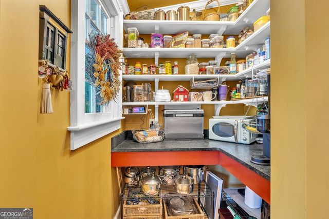 528 E Jones Street, Savannah, GA 31401