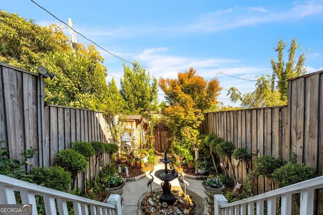 528 E Jones Street, Savannah, GA 31401