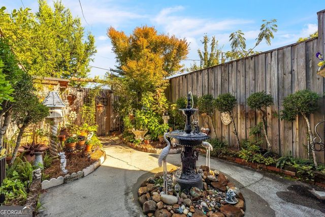 528 E Jones Street, Savannah, GA 31401