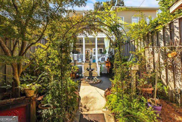 528 E Jones Street, Savannah, GA 31401