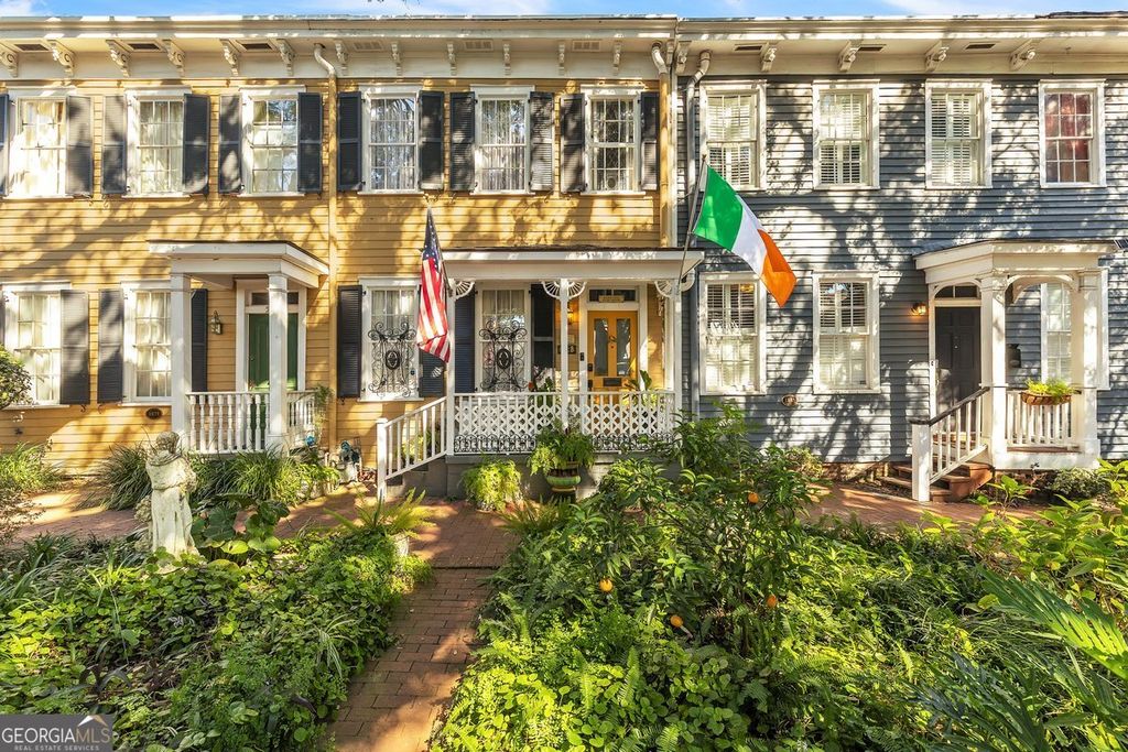 528 E Jones Street, Savannah, GA 31401