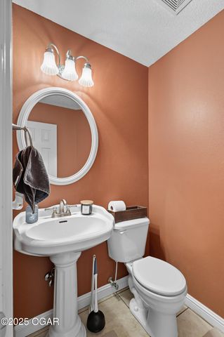 505 Timber Hill Rd, Joplin, MO 64801