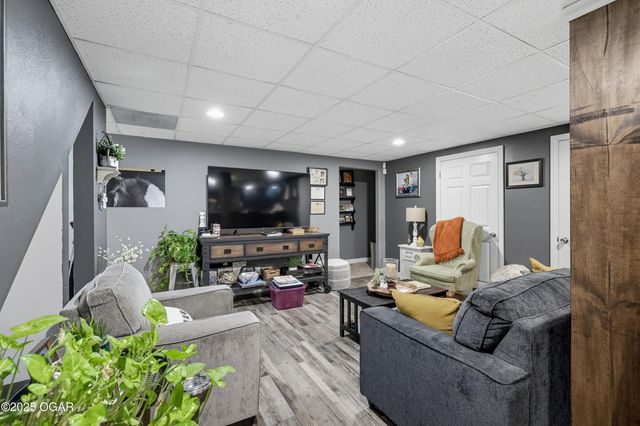 505 Timber Hill Rd, Joplin, MO 64801