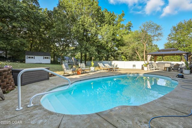 505 Timber Hill Rd, Joplin, MO 64801