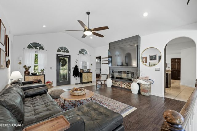 505 Timber Hill Rd, Joplin, MO 64801