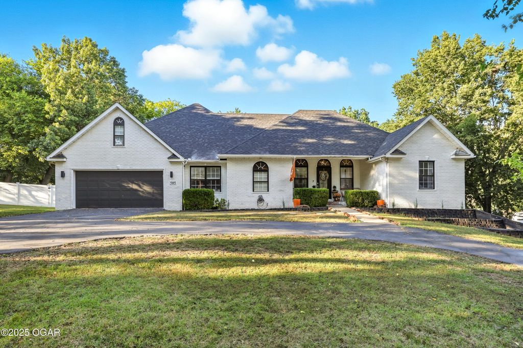 505 Timber Hill Rd, Joplin, MO 64801