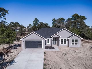 150 Tonkawa DR, Paige, TX 78659
