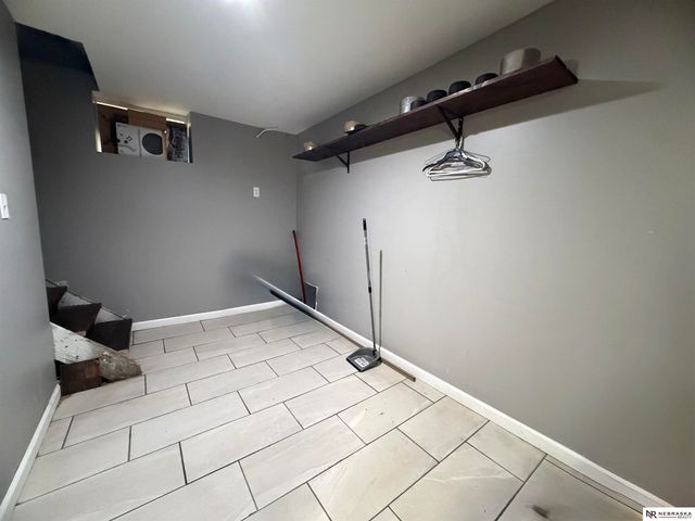 5916 N 24th Street, Omaha, NE 68110