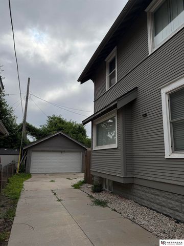 5916 N 24th Street, Omaha, NE 68110