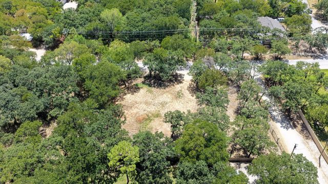 1196 W Continental Boulevard, Southlake, TX 76092