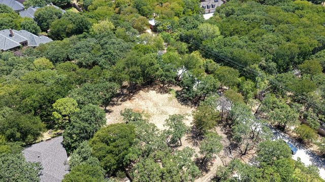 1196 W Continental Boulevard, Southlake, TX 76092