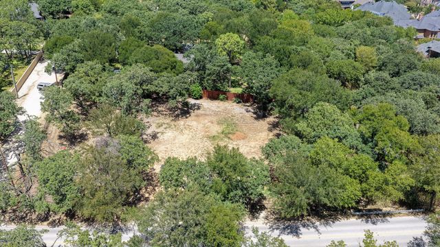 1196 W Continental Boulevard, Southlake, TX 76092