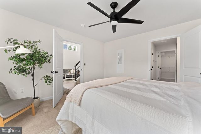 12308 PINEY LN, Remington, VA 22734