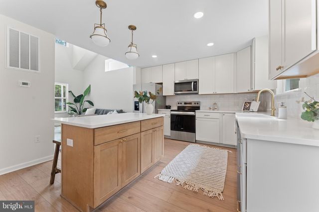 12308 PINEY LN, Remington, VA 22734