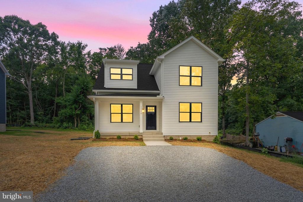 12308 PINEY LN, Remington, VA 22734