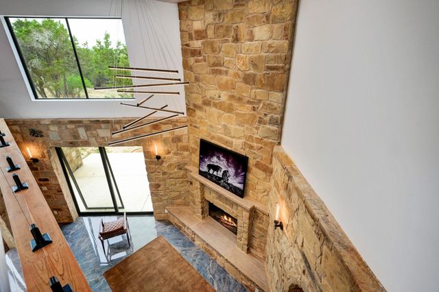 700 Rancho Grande DR, Wimberley, TX 78676