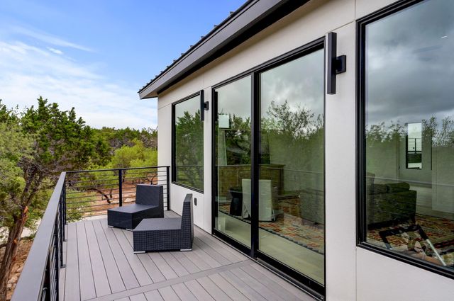 700 Rancho Grande DR, Wimberley, TX 78676