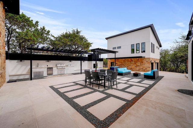 700 Rancho Grande DR, Wimberley, TX 78676