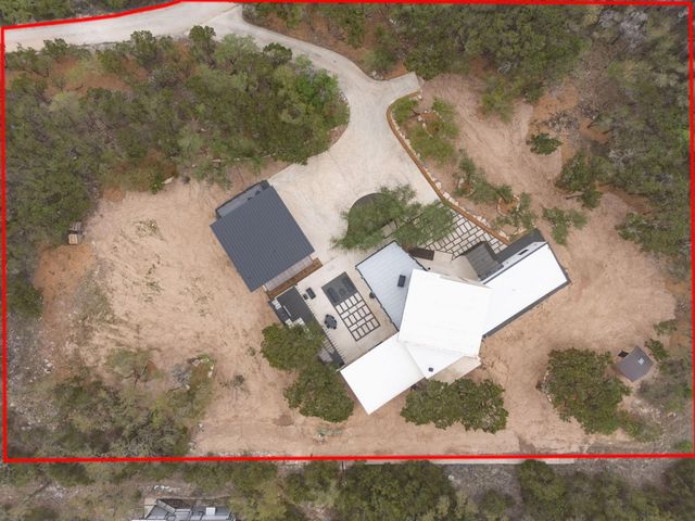 700 Rancho Grande DR, Wimberley, TX 78676