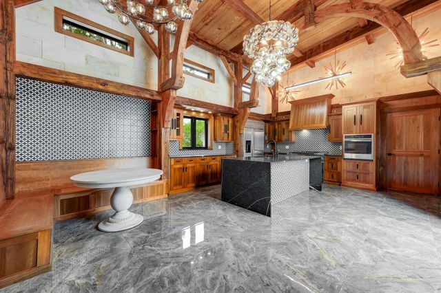 700 Rancho Grande DR, Wimberley, TX 78676