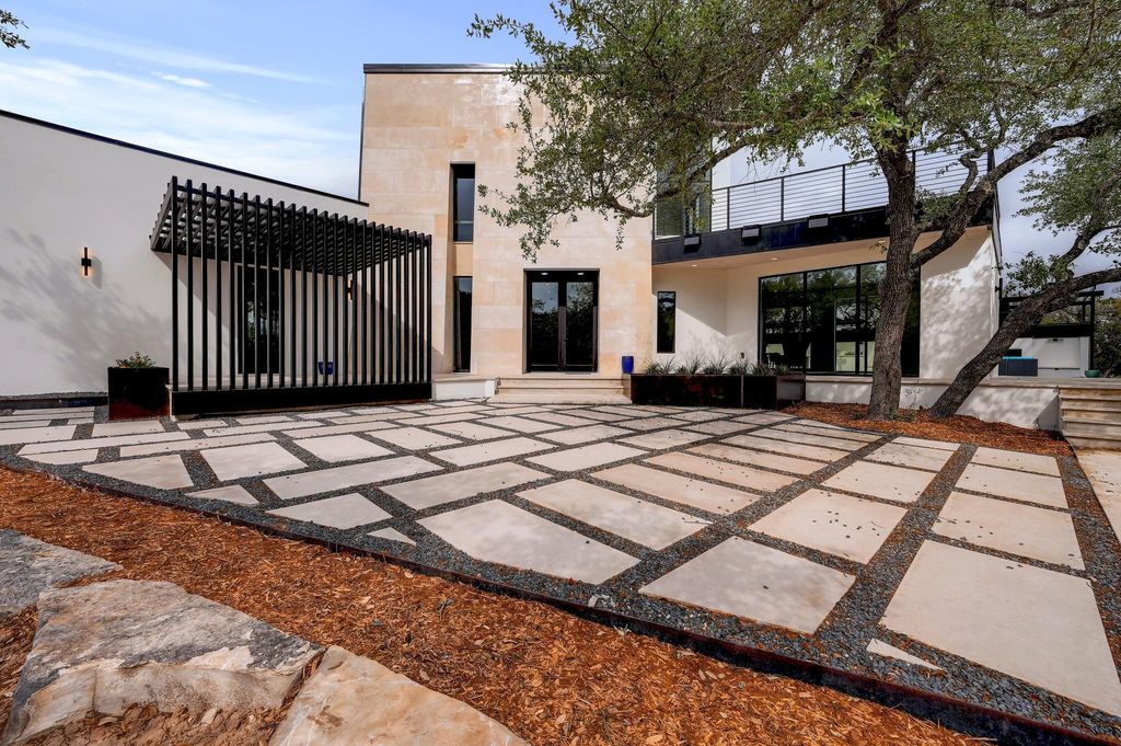 700 Rancho Grande DR, Wimberley, TX 78676