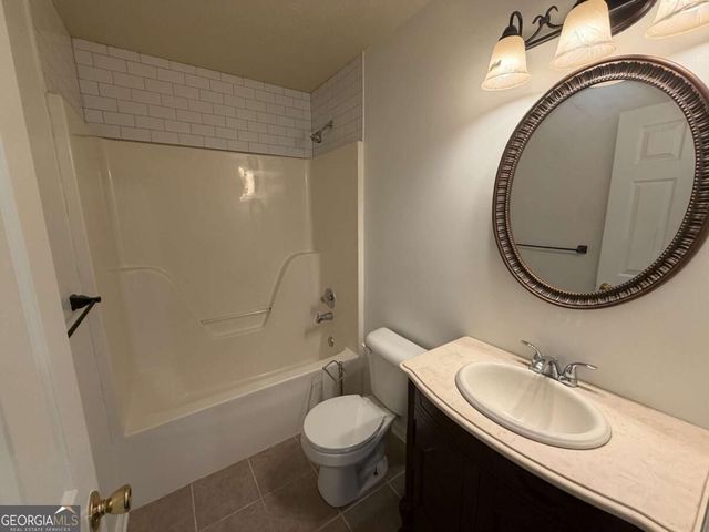 9469 Carnes Crossing Circle, Jonesboro, GA 30236
