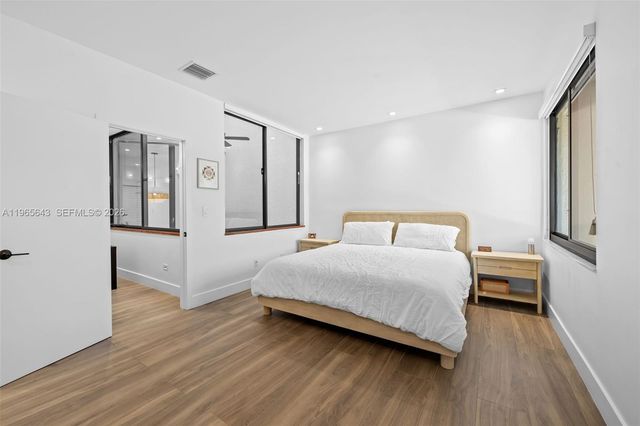 2662 NE 135th St, North Miami, FL 33181