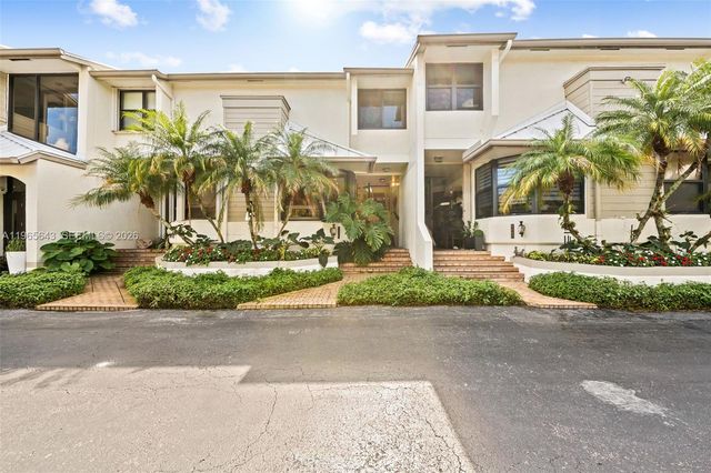 2662 NE 135th St, North Miami, FL 33181