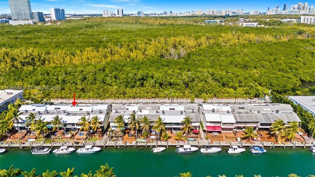 2662 NE 135th St, North Miami, FL 33181