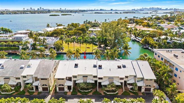 2662 NE 135th St, North Miami, FL 33181