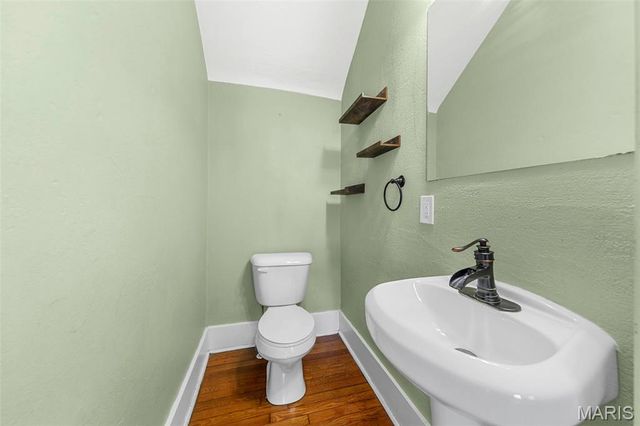 425 S Clark Avenue, Ferguson, MO 63135