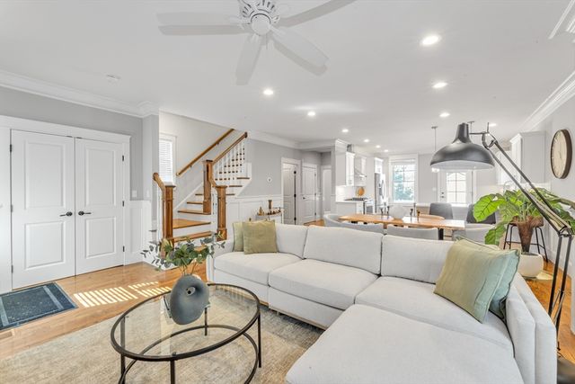 17 June Street 2, Boston, MA 02131