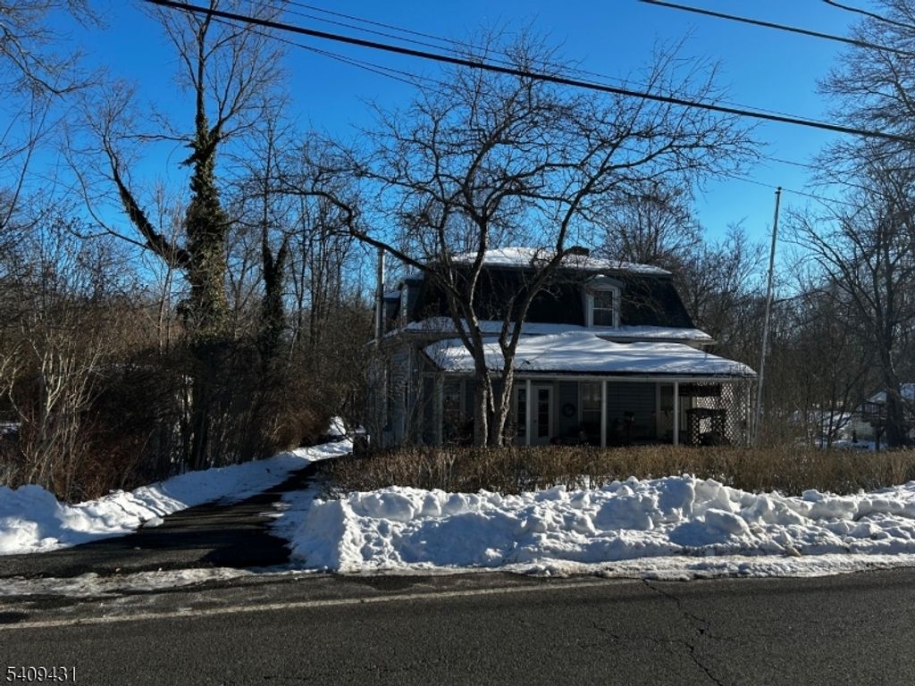 471 River Rd, Chatham Twp., NJ 07928