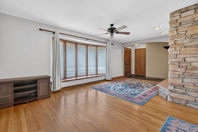 10628 Lockwood Avenue, Oak Lawn, IL 60453