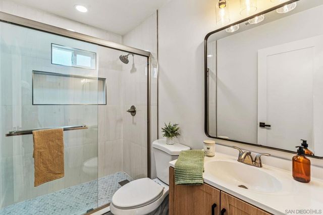 1334 E Division St, National City, CA 91950